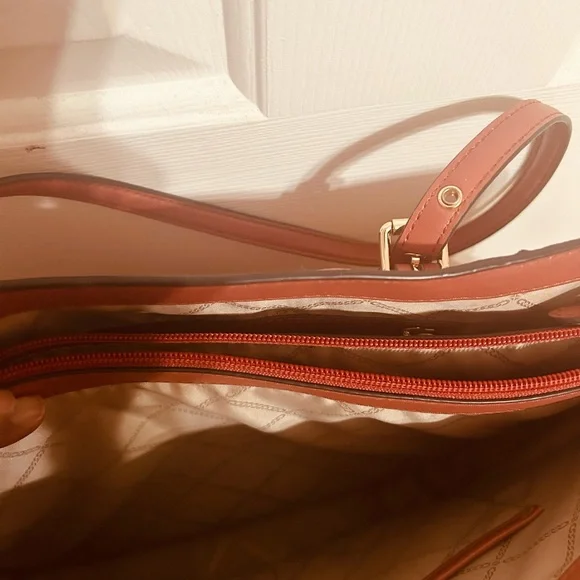 Michael Kors Rose and Beige Signature Tote - Picture 6 of 7
